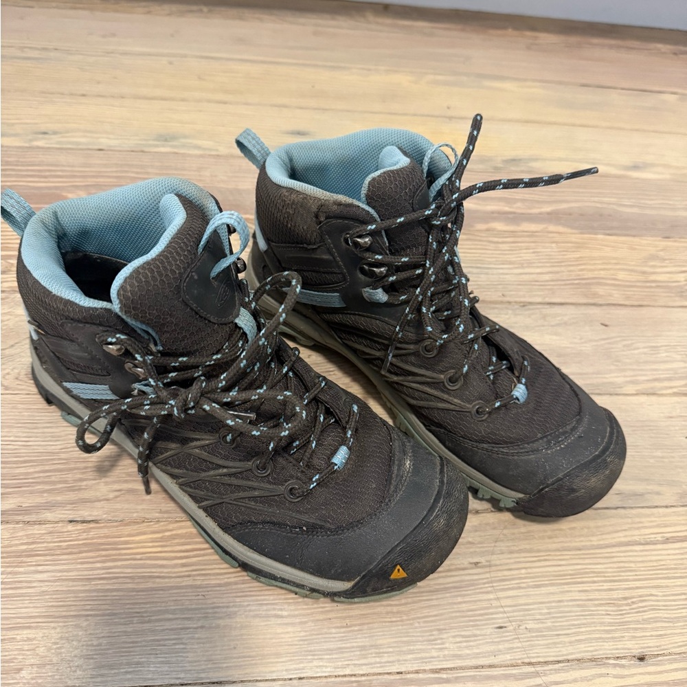 Keen Women’s Hiking Boots